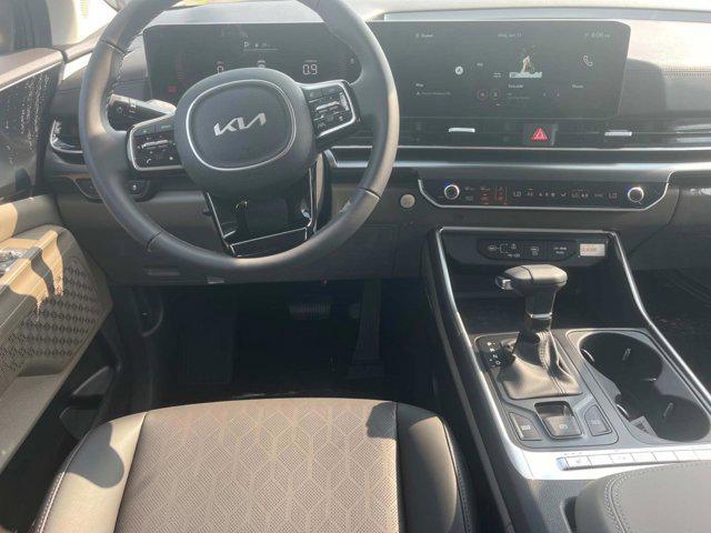 new 2025 Kia Carnival car, priced at $40,995