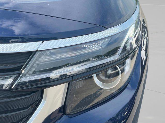 new 2025 Kia Seltos car, priced at $27,775