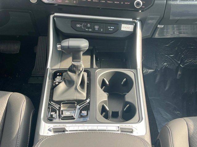 new 2026 Kia Carnival car, priced at $52,285