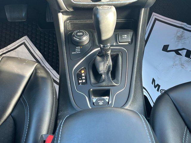 used 2019 Jeep Cherokee car, priced at $11,998