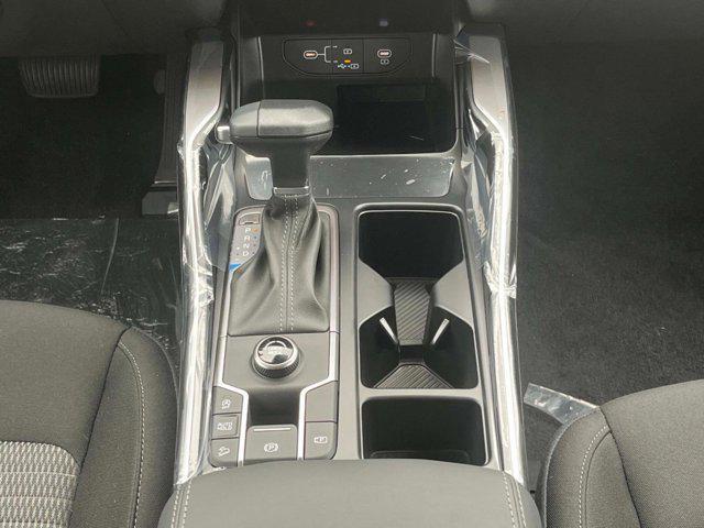 new 2025 Kia Sorento car, priced at $34,125