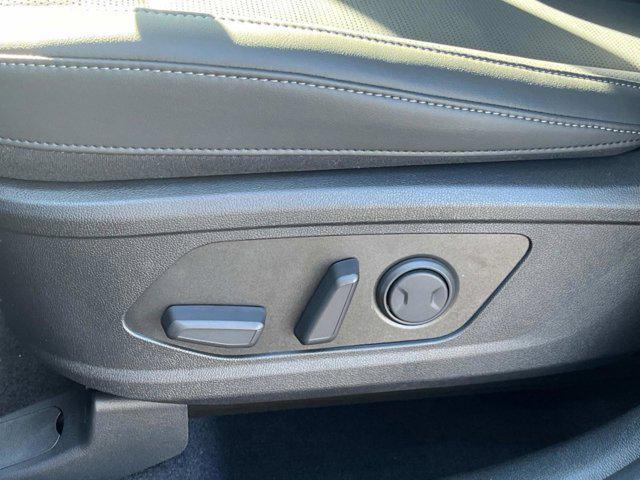 new 2025 Kia Sorento car, priced at $39,730