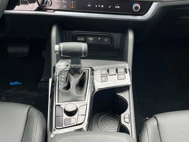 new 2025 Kia Sportage car, priced at $37,170