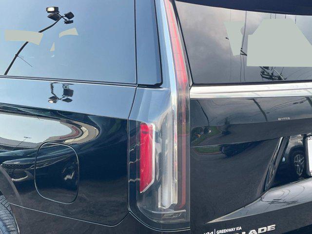 used 2022 Cadillac Escalade ESV car, priced at $58,999