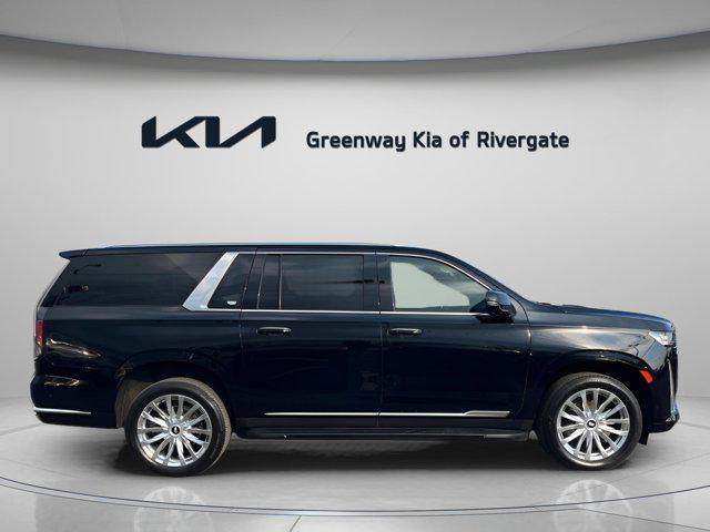used 2022 Cadillac Escalade ESV car, priced at $58,999