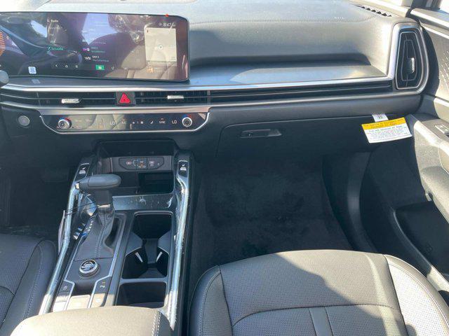 new 2025 Kia Sorento car, priced at $37,985