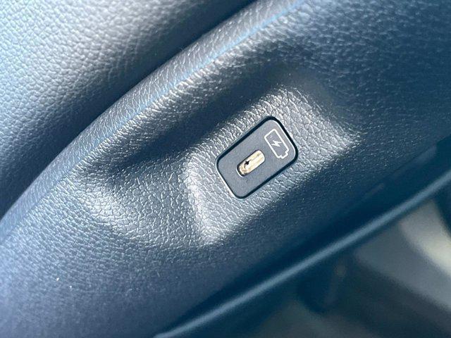 new 2025 Kia Sportage car, priced at $36,560