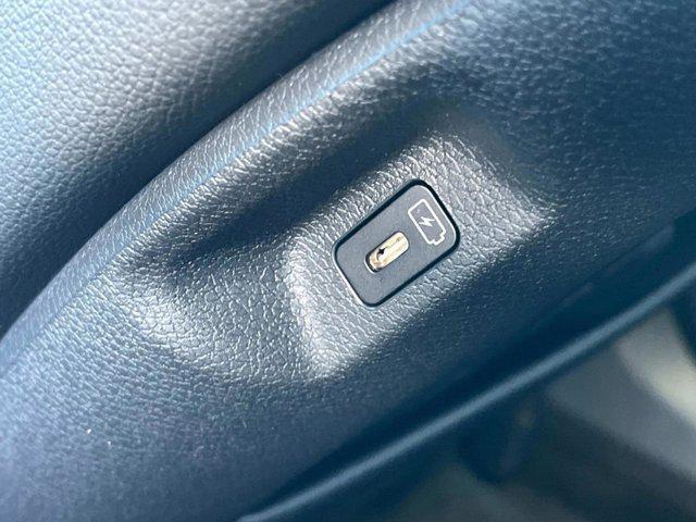 new 2025 Kia Sportage car, priced at $36,560
