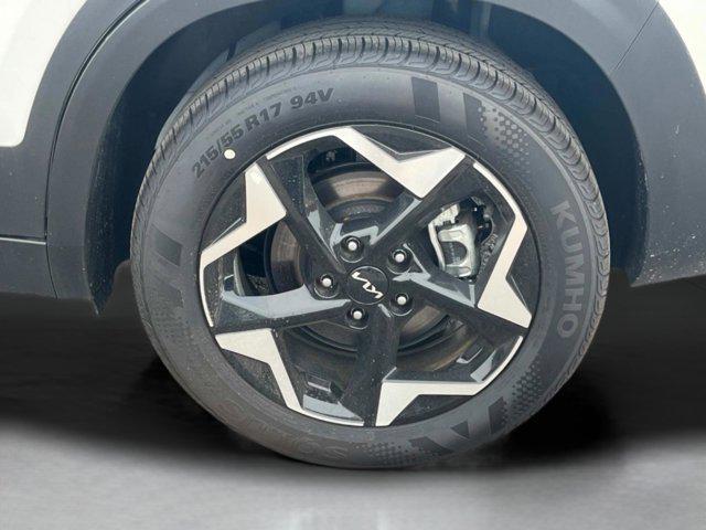 new 2025 Kia Seltos car, priced at $31,050