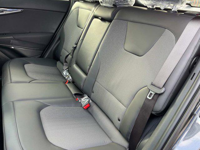 new 2025 Kia Niro car, priced at $32,035