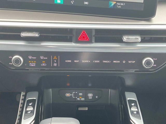 new 2025 Kia Sorento car, priced at $43,860
