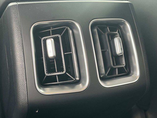 new 2025 Kia Sorento car, priced at $38,395