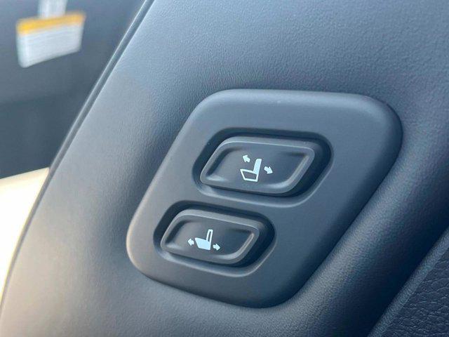 new 2026 Kia Carnival Hybrid car, priced at $44,265