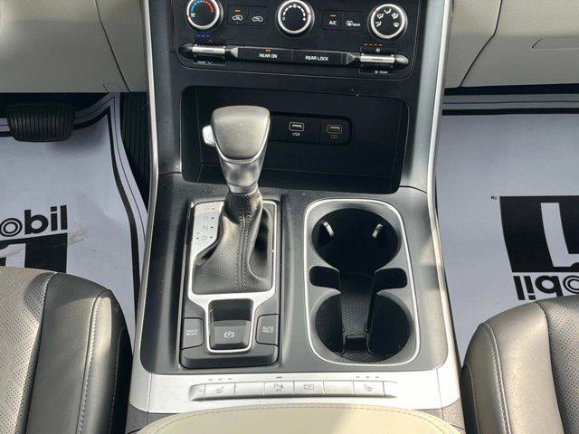 used 2024 Kia Carnival car, priced at $33,804