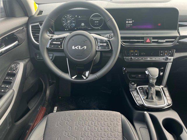 new 2025 Kia Seltos car, priced at $31,550
