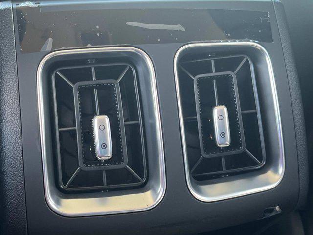 new 2025 Kia Sorento car, priced at $40,225