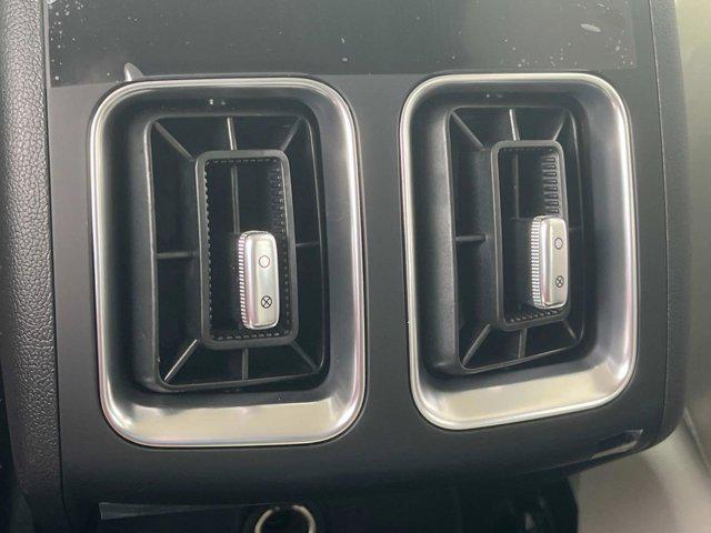 new 2025 Kia Sorento car, priced at $38,995