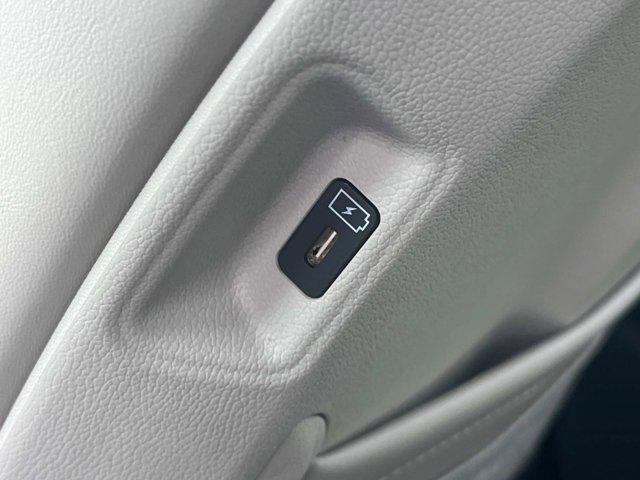 new 2025 Kia Sorento car, priced at $38,995