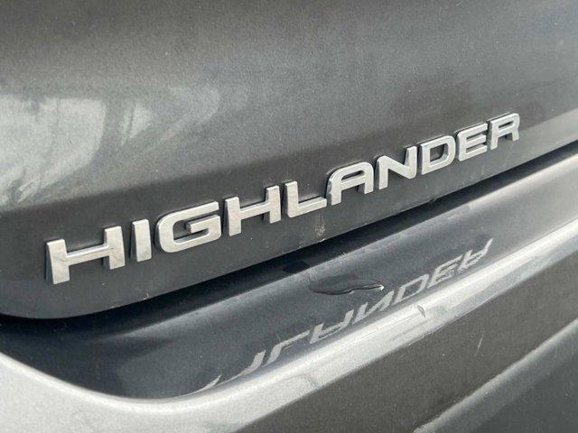 used 2023 Toyota Highlander car, priced at $35,678