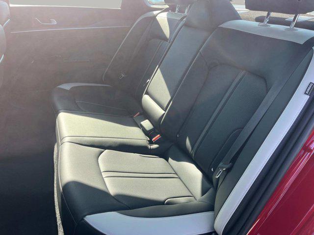 new 2025 Kia K5 car, priced at $31,321