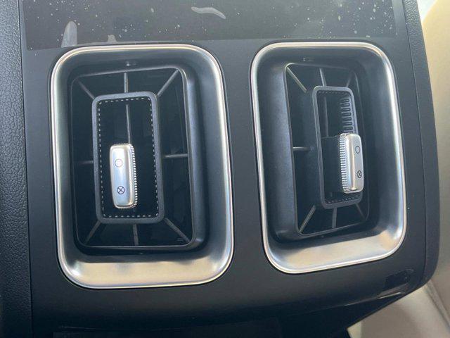 new 2025 Kia Sorento car, priced at $37,375