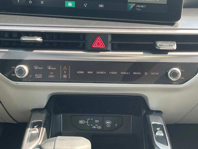 new 2025 Kia Sorento car, priced at $37,375
