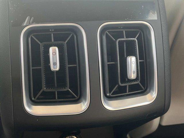 new 2025 Kia Sorento car, priced at $38,500