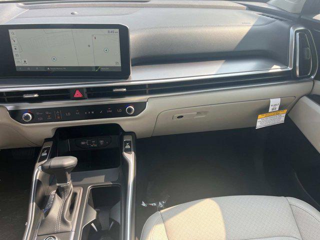 new 2025 Kia Sorento car, priced at $38,500