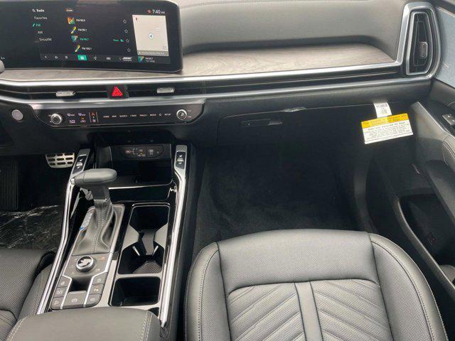 new 2025 Kia Sorento car, priced at $48,030