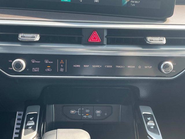 new 2025 Kia Sorento car, priced at $43,680