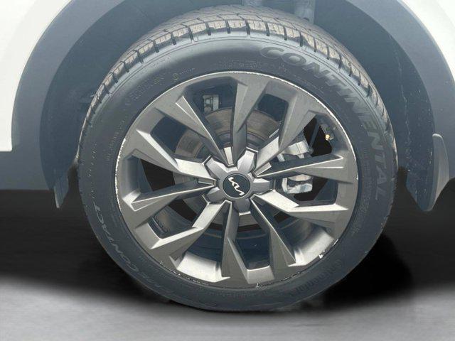 used 2023 Kia Sorento car, priced at $35,319