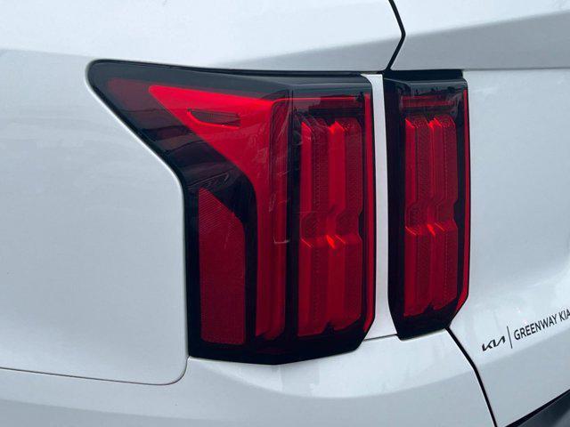 used 2023 Kia Sorento car, priced at $35,319