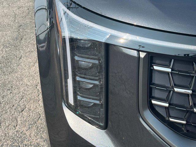 new 2025 Kia Carnival car, priced at $52,895