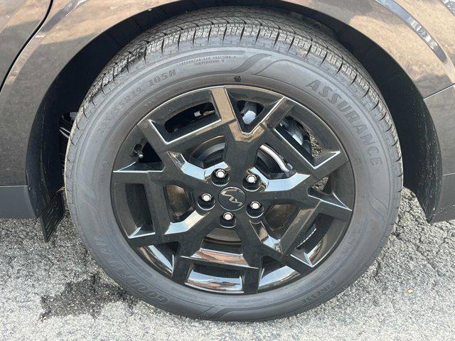 new 2025 Kia Carnival car, priced at $52,895