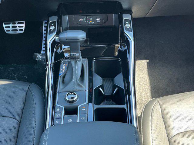 new 2025 Kia Sorento car, priced at $43,680