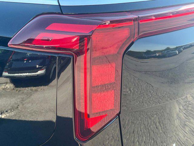new 2025 Kia Carnival car, priced at $40,011