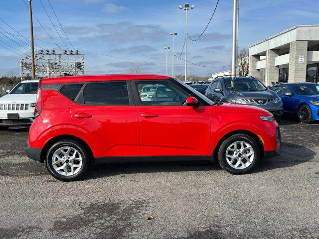 used 2022 Kia Soul car, priced at $18,351