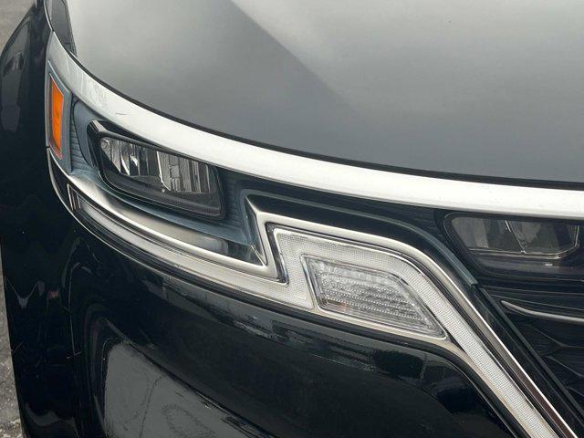 used 2023 Kia Carnival car, priced at $30,895
