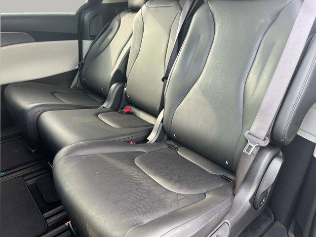 used 2023 Kia Carnival car, priced at $28,902