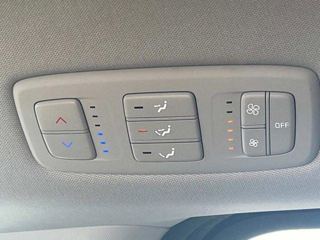 used 2023 Kia Carnival car, priced at $28,902