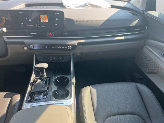 new 2025 Kia Carnival car, priced at $41,341