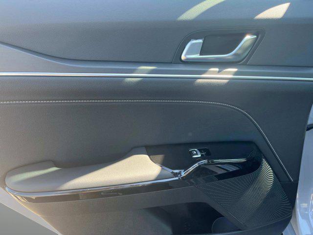 new 2025 Kia K5 car, priced at $30,045