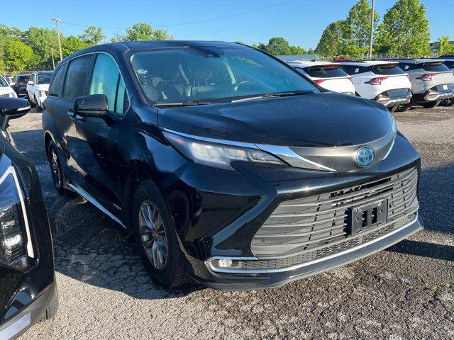 used 2021 Toyota Sienna car, priced at $38,637