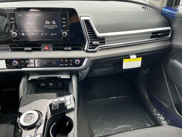 new 2025 Kia Sportage Hybrid car, priced at $30,490