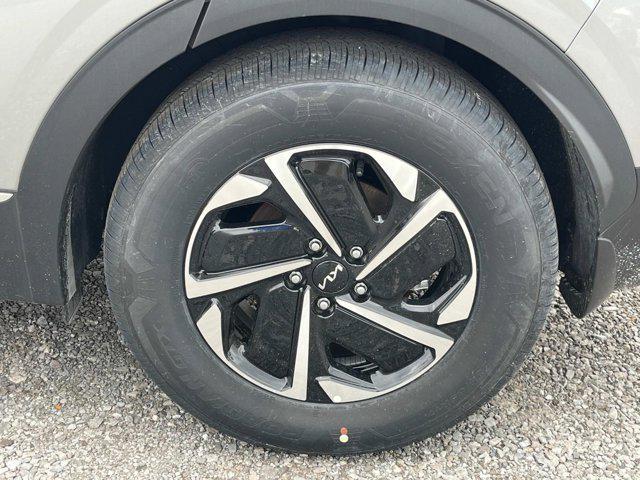 new 2025 Kia Sportage Hybrid car, priced at $30,490