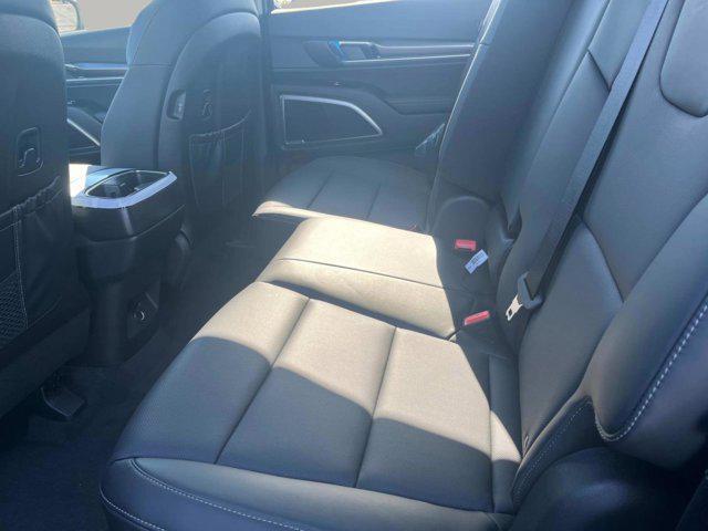 new 2025 Kia Telluride car, priced at $37,275