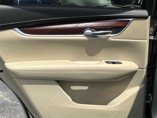 used 2017 Cadillac XT5 car, priced at $17,622