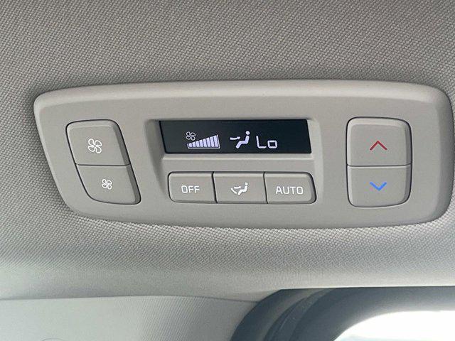 new 2025 Kia Carnival car, priced at $40,225