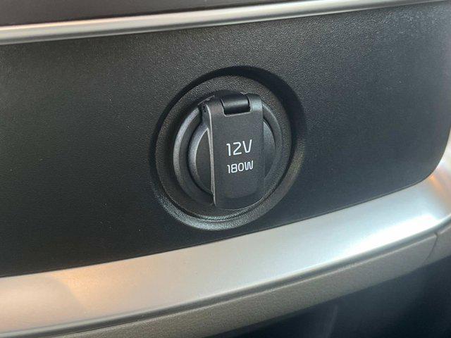 new 2025 Kia Carnival car, priced at $40,225