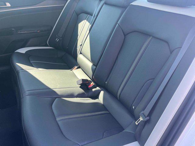new 2025 Kia K5 car, priced at $30,175